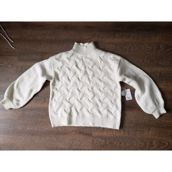 Womens Nine West Cream Fuzzy Oversized Sweater, Sz M - Picture 1 of 5